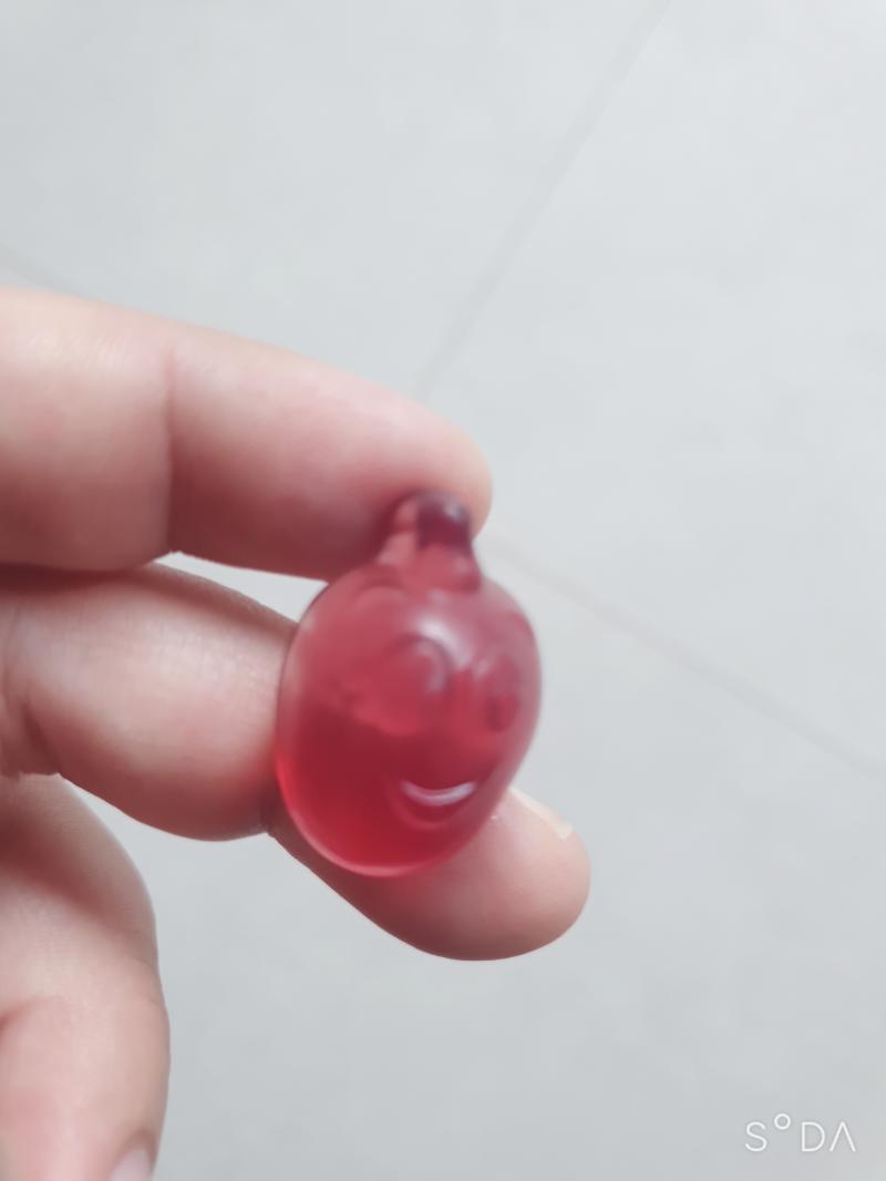 어제 이 젤리먹는데 묘하게 사람 얼굴 같아서 사람 얼굴같다 하니까 옆에서 먹던 혈육이 야구선수 이야기해줘써