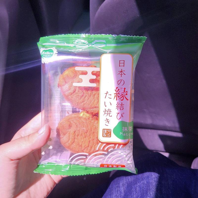에이스 타이야끼(말차)🐟 💬 GS에서 발견한 타이야끼 말차맛 맛은 그냥 그럼 찾아보니 커스터드랑 팥맛이 더 있나봄..커스터드 먹구싶다..