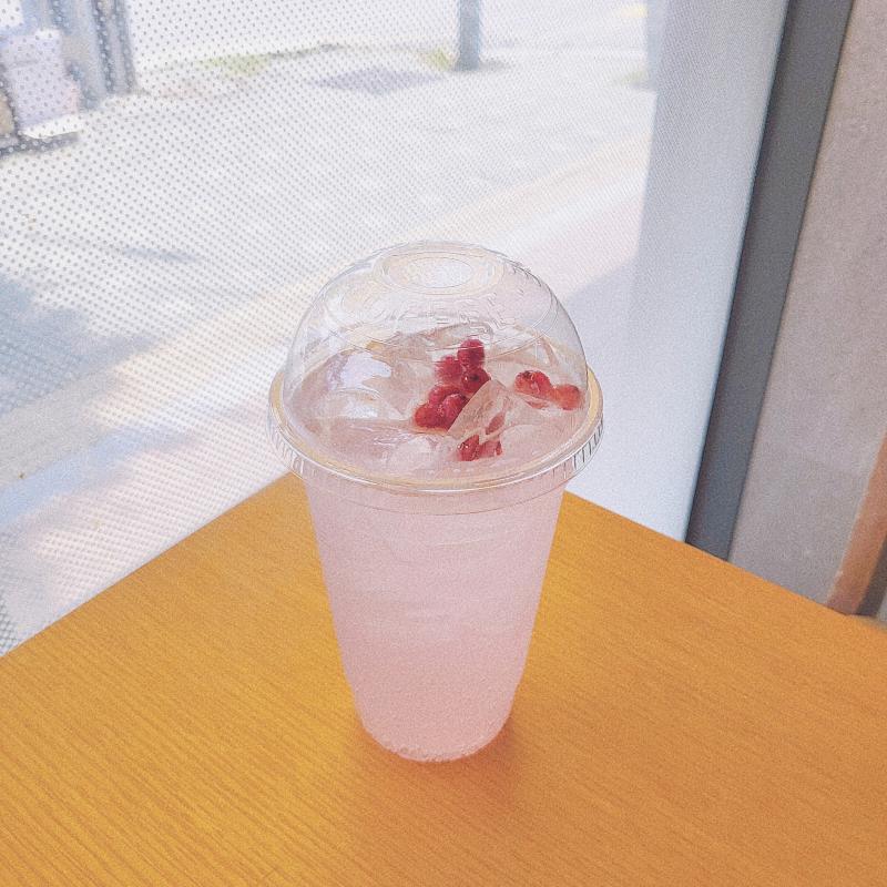 제로슈가 캐모마일 리프레시🍹 💬 내가 좋아하는 스타벅스 캐모마일 릴렉서랑 비슷함 짱맛🩷