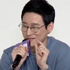 >>635 아니 그런거면 왜 사과해야 하는거라고 생각해? 너가 말하는 문제는 저 손가락이 남자를 비하하는 용도로 사용했다고 단정하고 하는 거 아