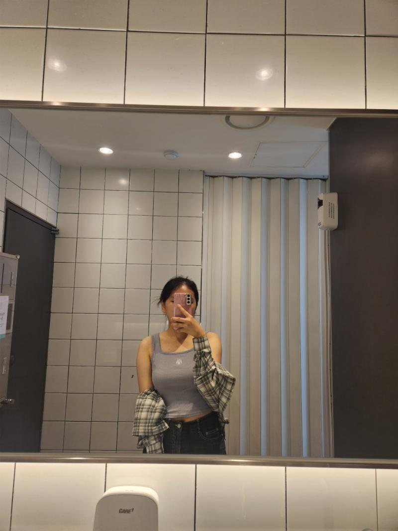 오늘의 OOTD 나름 다이어트 성공한 증거니까 뿌듯해서 여기 올릴랍니다