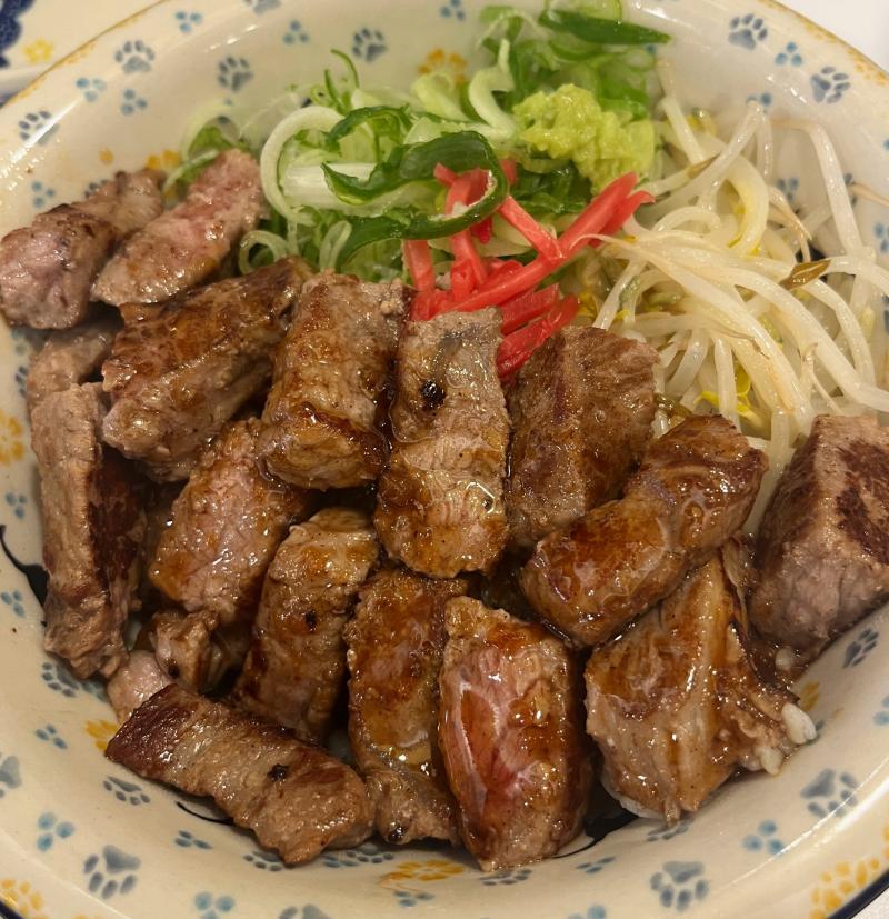 ozbab nyam-nyam-ddi 밥 너무 잘 먹고 다녀서 문제 얼마 전엔 연극을 봤다 쉬어매드니스 재밌더라~~~추천👍 1열 시야방해 있긴한디