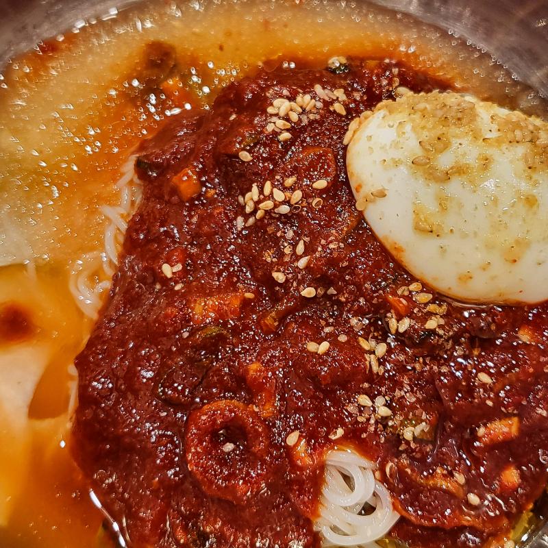 소고기🥩 밀키스주🍺 비빔냉면🍜 💬 역시 고기❤️