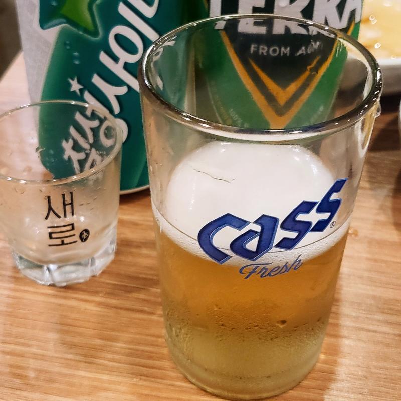 소고기🥩 밀키스주🍺 비빔냉면🍜 💬 역시 고기❤️