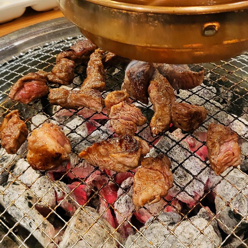 소고기🥩 밀키스주🍺 비빔냉면🍜 💬 역시 고기❤️