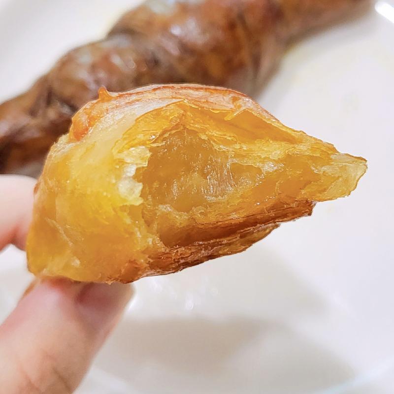 라이스페이퍼 크루와상🥐 그릭 요거트🫙 돌체라떼☕️ 💬 오랜만에 브런치st로 라이스페이퍼 크루와상 생각부다 괜찮움 귀찮아서 좀 대충 만들어가지고 