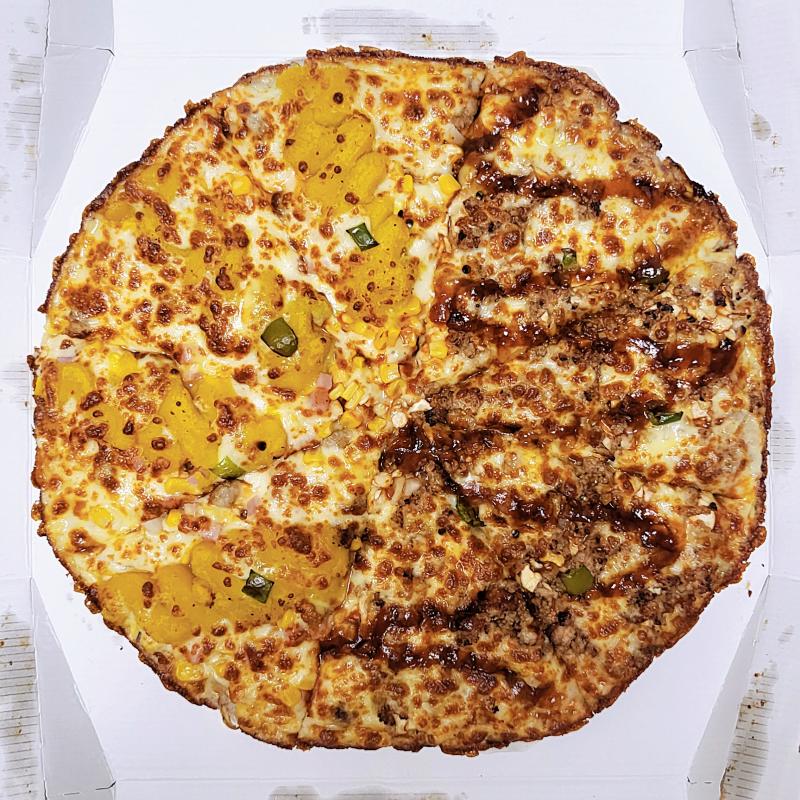 고구마무스피자🍕 바싹불고기피자🍕 💬 지인한테 추천 받았던 선명희 피자 머거봄 막 여기 아님 안대!!의 맛은 아니긴 하지만 꽤 마싯 고구마보단 불