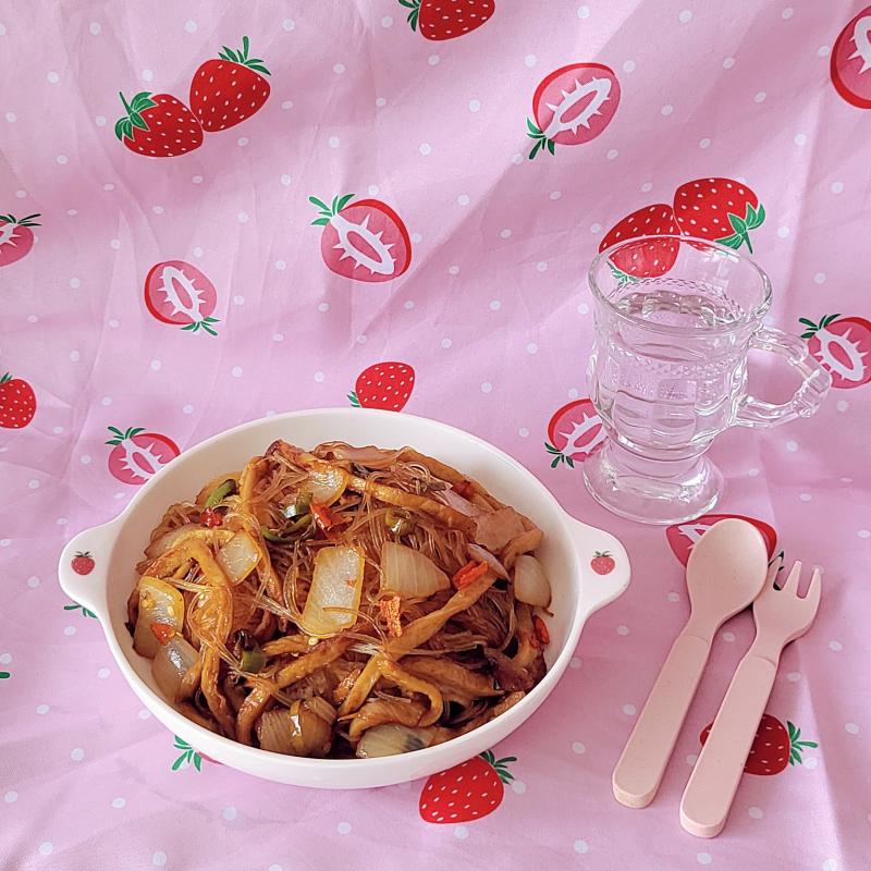 잡채밥🍛 💬 어묵 소진을 위한 잡채밥 요즘 냉장고 파먹기 하는 중