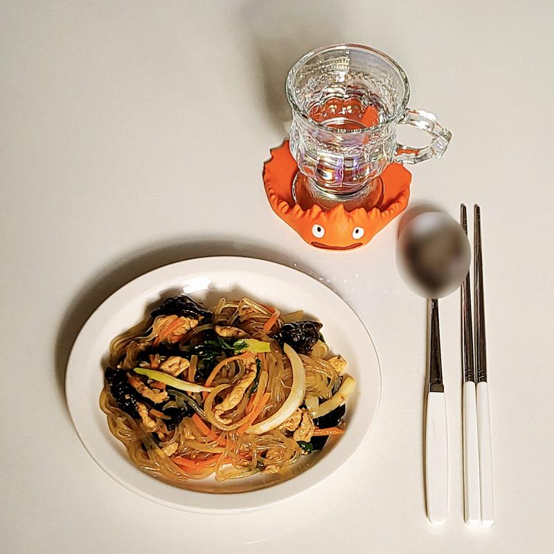 잡채🍝 💬 오랜만에 엄마잡채🩷엄마는 감으로 요리해서 레시피 전수받기 어려운 게 아쉬븜..🥹