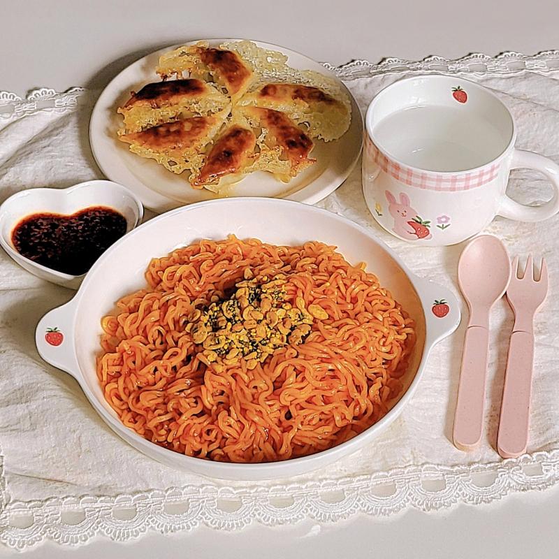 배홍동 쫄쫄면🍝 군만두🥟 💬 해장🩷할 것도 없긴 하지만..