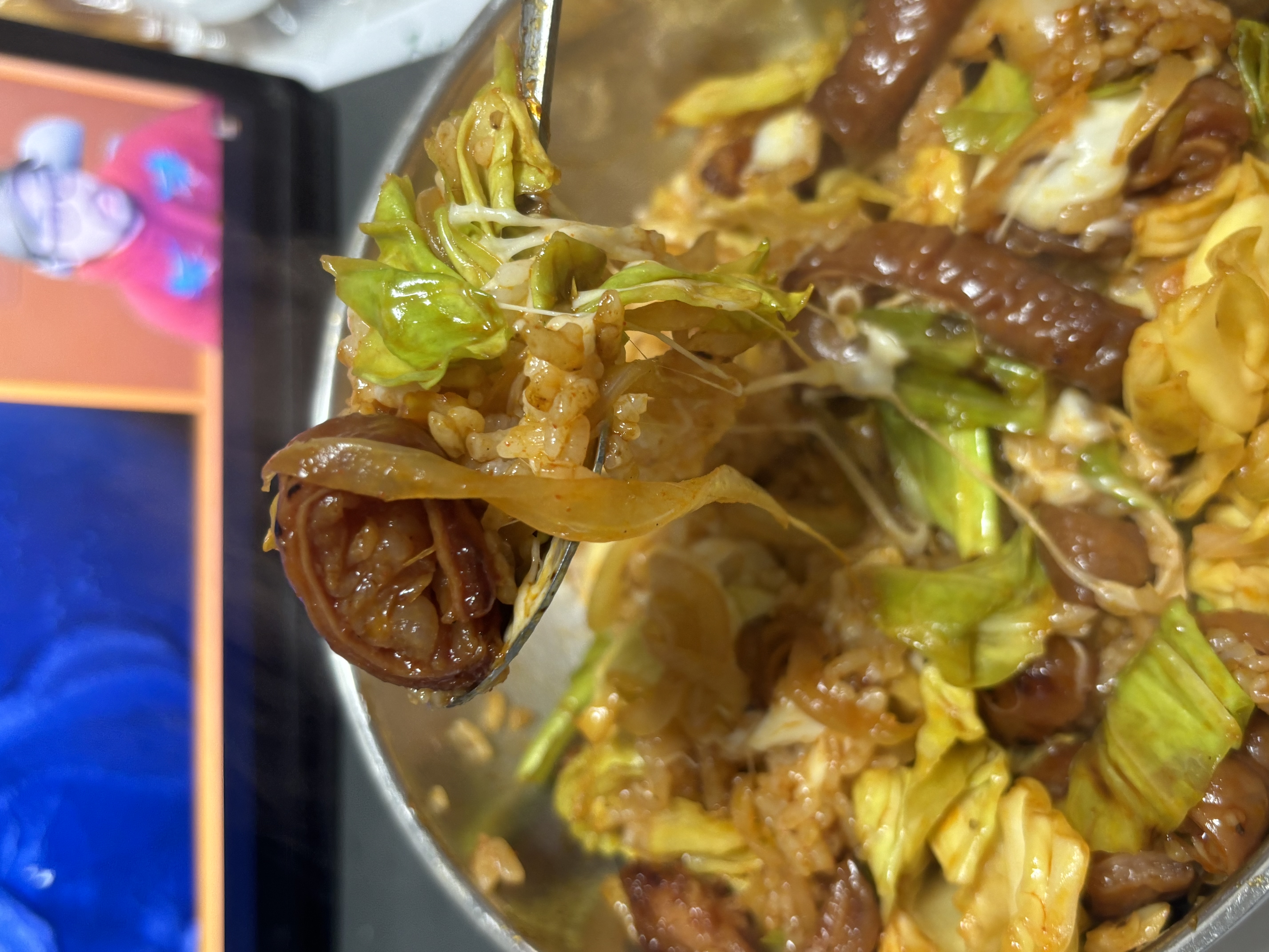 어제남은 막창볶음밥에 치즈추가