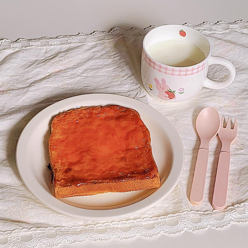 치즈토스트🧀 우유🥛 💬 달고 꼬릿한 마싯눈 치토🩷