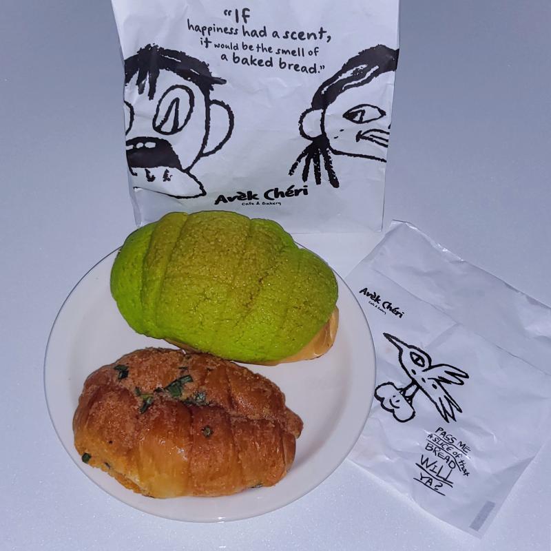 오리지널 소금빵🥐 명란마요 소금빵🥐 메론 소금빵🥐 💬 아벡쉐리 소금빵 맛집 인정👍🏻✨️🩷사진에는 없지만 오리지널 소금빵도 진짜 마싯듬..나는 바