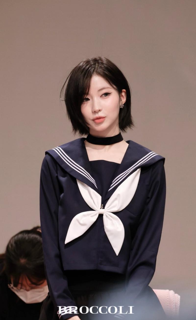 진짜 이런말 하면 안되는거 아는데 레제...느낌남