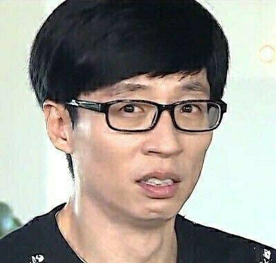 그리고 이스레를보고있는 레더들의표정.jpg