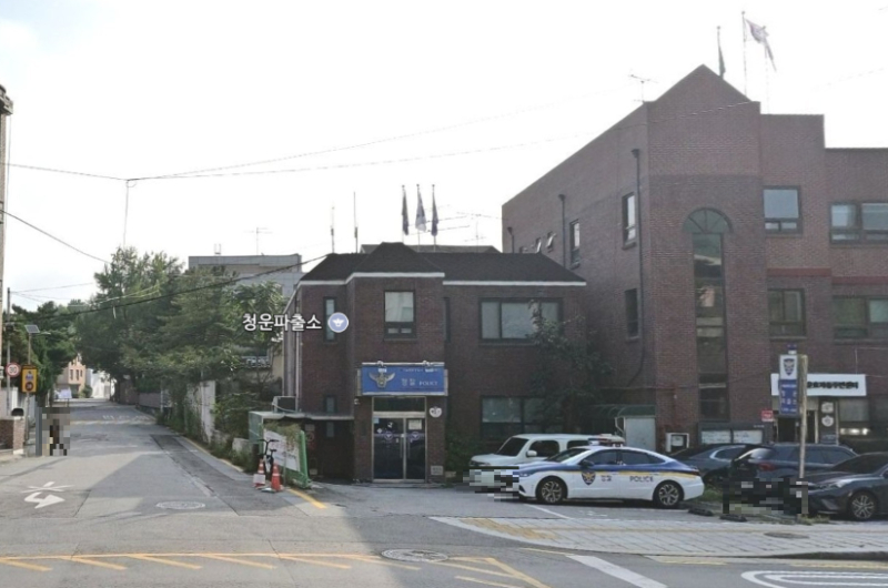 "아니요." "아, 진짜요? 근데 왜 여기 있지?" 여름을 수사하던 그 경찰은 더 자세한 내용을 묻지도 않고 풀어주었다. 역시 한민족인가? 현재