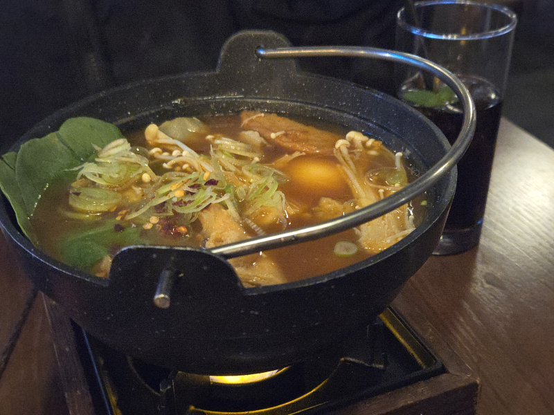 어제 너무 행복했어요..............롯월>콘서트>야키토리 나루토>숙소에서 러쉬목욕했더니 새로 태어난 기분임 로또 1등되면 만날 이러고