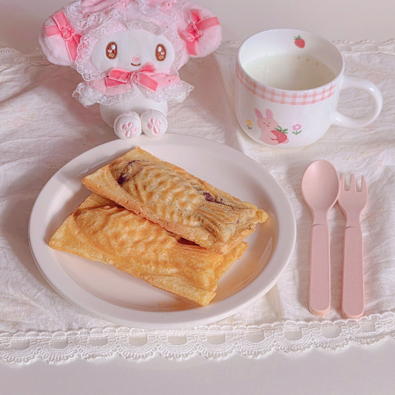 붕어빵🐟 우유🥛 💬 셤 끝나고 붕빵 먹기🩷