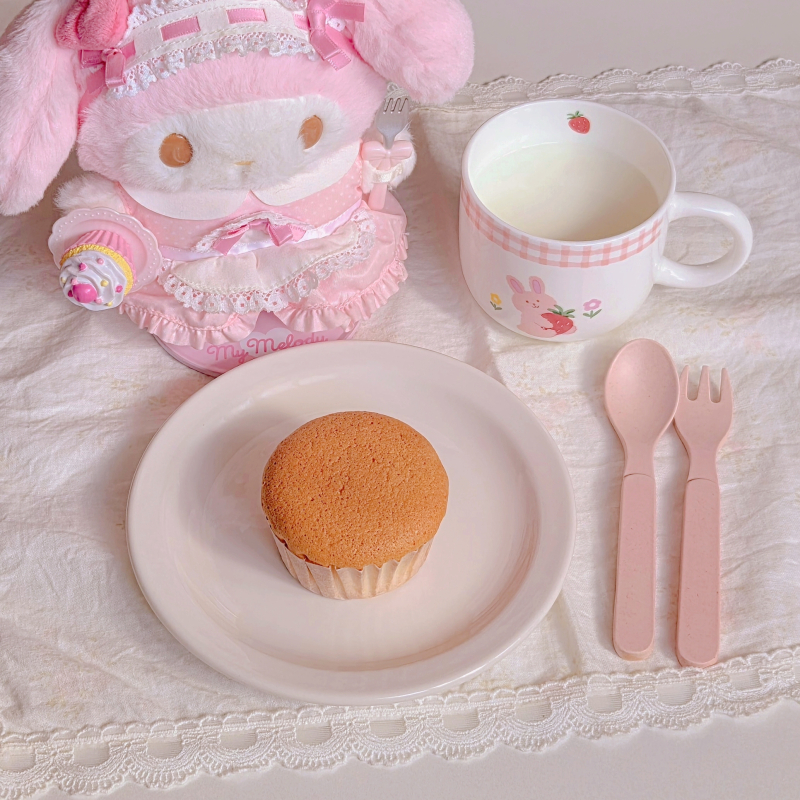 쌀카스테라🧁 우유🥛 💬 역시 카스테라에는 우유🩷