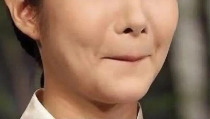 두 차례의 토네이도가 중국 후베이성을 강타했다는데 빠르게 회전하며 곳곳을 청소하느라 힘드실 토네이도님께 진심어린 위로와 응원의 말씀을 드립니다ㅠ