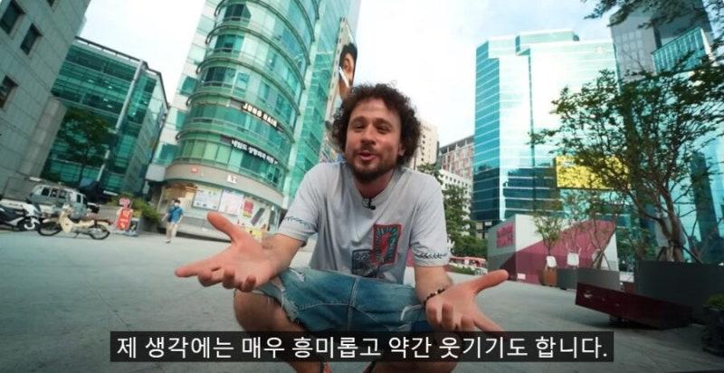 외국에서 일본애니 반려당한다 어쩌고 하는데 그래서 나라들이 폰헙이나 히토미같은 사이트 차단함 영상에서 담배 모자이크 하고 그럼 나라들은 어떤건 풀어주는 대신 다른 어떤건 엄격히