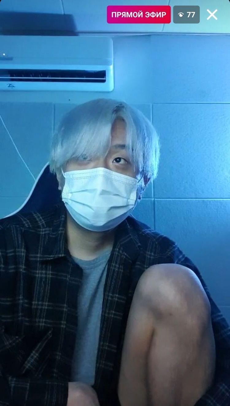 에쉬랑 허성현이랑 스키니브라운 너무 많을려나 조심스레 금손 레주한테 부탁해봅니다아