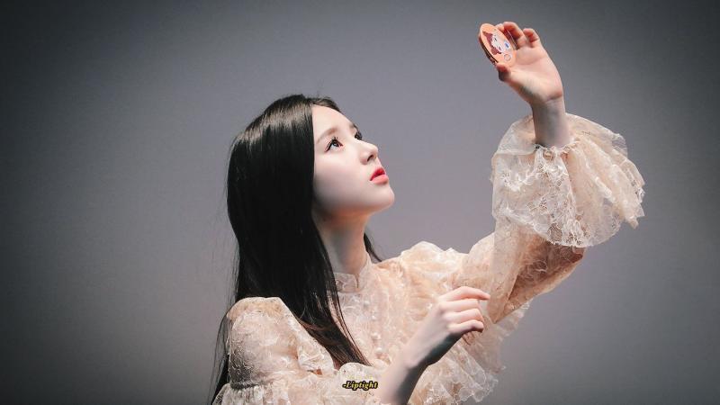 이달의소녀 희진이