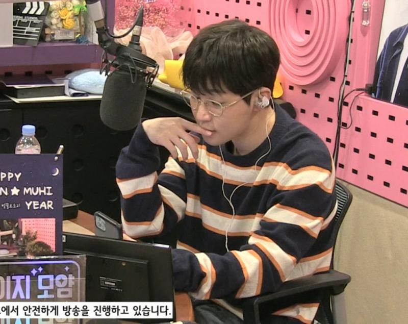 사실 내가 하는 커뮤니티가 거의 없어서 절반은 영업용이라고 봐줘 확신의 임철흑발짧머소원성취다제머릿속딘딘은 임철이라고요 졸라섹시한 근데이제 귀여움을곁들인 긍께 약간 재질이