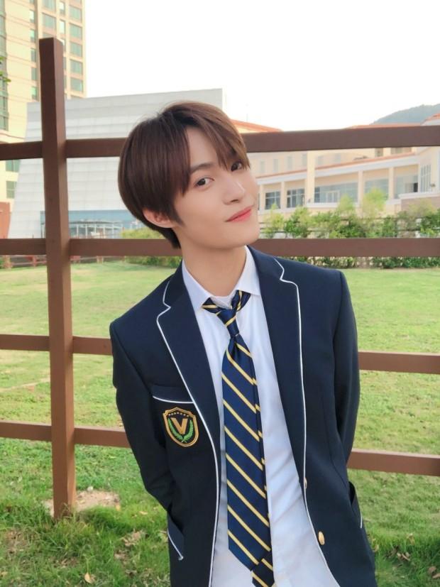 양양 본명 리우양양 류양양 생년월일 특징 nct 거치지 않고 바로 wayv로 데뷔했다 Nct에 합류한 것은 때이다 Wayv의 막내 동그라미와 관련이 많다 이름 생일 대만