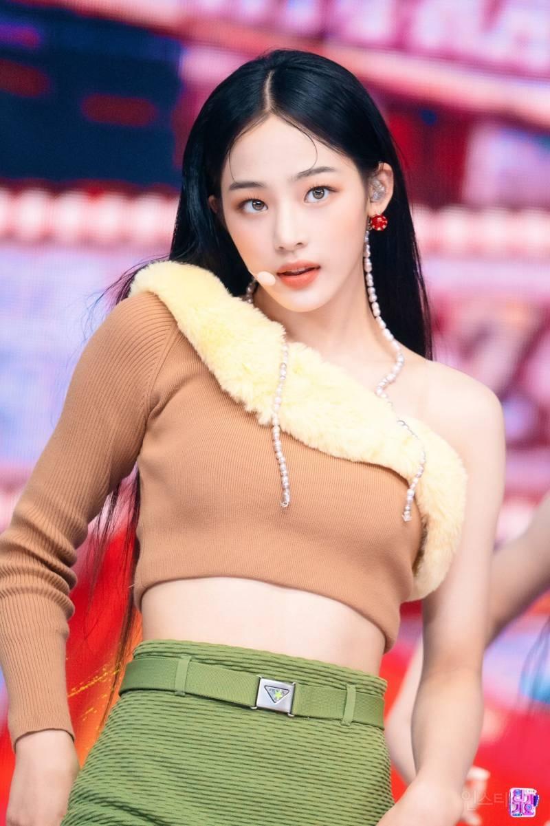 나도 민지 직캠 보고 입덕했어 상큼하고 너무 귀엽고 이뻐 https youtu be LcS yDxI 직캠 다들 많이 봐줘 어텐션 민지 최고