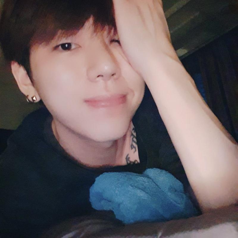 코뚱땡이 별명 가진 지코 마음이 자연스레 식어서 탈덕했는데 작사 작곡 노래 잘해 혹시 유명한 루머 알고 있으면 그건 루머니깐 믿지말구