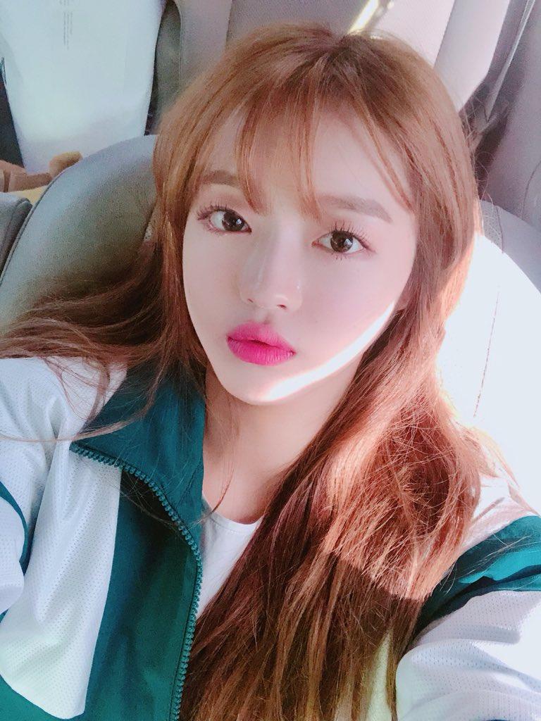 나도 원필 좋아해 하지만 저는 이겨냅니다 김원필이죠 오마이걸 유아 외형 성격 전부 취향임