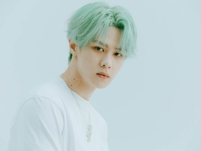 본명 치엔쿤 첸쿤 생년월일 특징 nct 데뷔해 이어서 데뷔한 wayv 리더이다 중국인이며 성격이 굉장히 순하고 착하며 내에서 군것질을 많이 하는 멤버로 몰린다 Wayv의 맏형이고