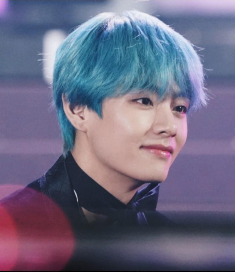 뷔 !!