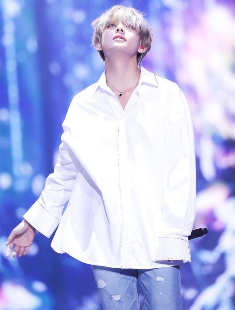 뷔 !!