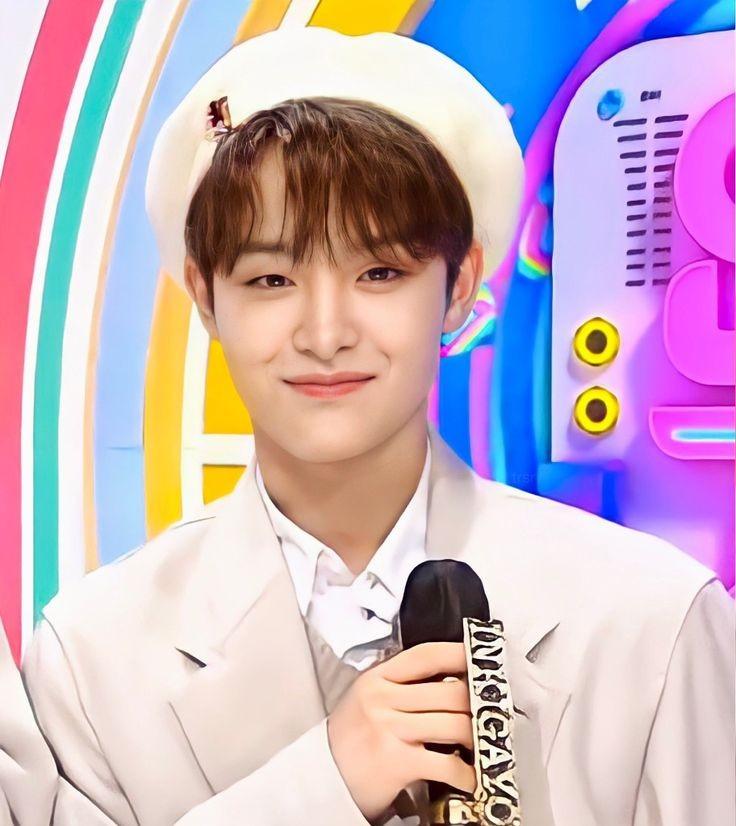순서대로 워너원 박지훈 트레저 박지훈