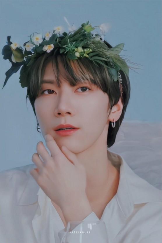 본명 치타폰 리차이야폰쿨 이영흠 생년월일 특징 nct 데뷔하여 wayv의 멤버가 되었다 태국인이지만 한국어 영어 중국어에 능통하며 일본어도 공부하는 언어 분야에서 굉장한 두각을
