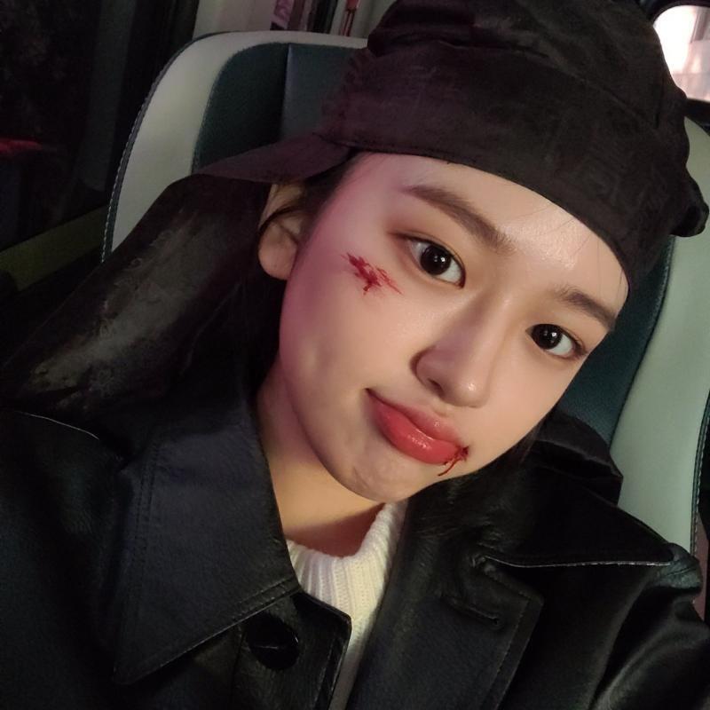 아이즈원 안유진 진짜 너무 예쁘고 잘생겼어