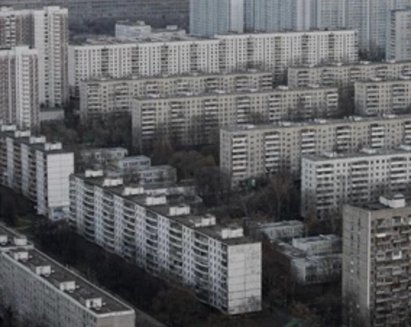 레벨 콘크리트 미로 Level Concrete Jungle 안전함 확인된 생명체 없음 레벨 백룸의 번째 레벨이다 설명 레벨 아스팔트 도로와 콘크리트 재질의 빌딩만이 존재하는
