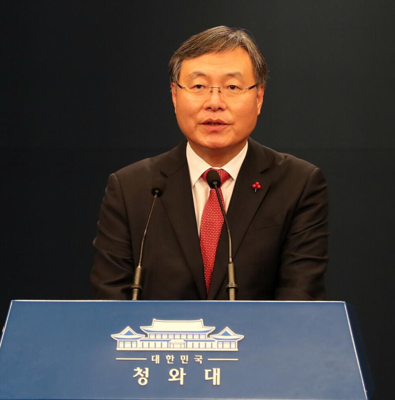 배우 정치인 둘다 신현수