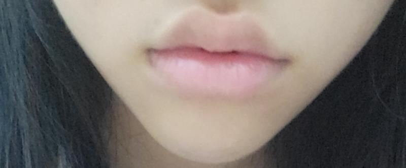 아래 입술