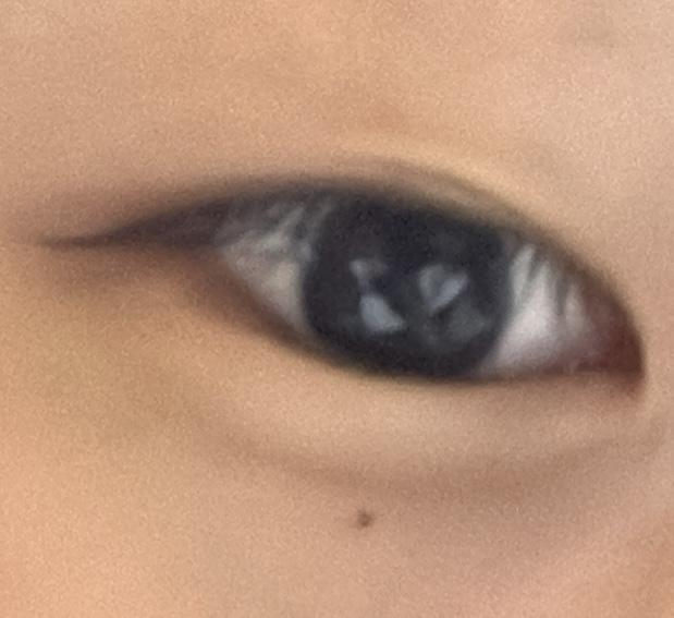 그리고 이건 오늘 한거 분은 걸린 같어 아이라인만 그려봄