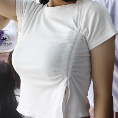 근데 사진 보니까 왜이렇게 처졌니 내새끼덜 어떻개 다시 올릴 방법 없을까 많이 심한 같아 아직 젊고탱탱한디 할머니 가슴이란 소리 들으니 맘찢어진다