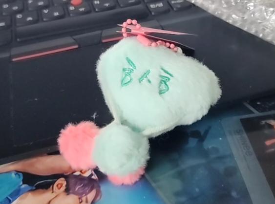 헤헹 짱기여워 담에 위드뮤나 핫트 가서 재고 있으면 둘째랑 막내 하나씩 거다 둘째는 미개봉 소장용으로도 하나 살까