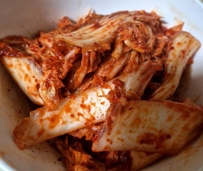 겉절이 맛있었다네요 근데 매워서 담에는 땡초고춧가루 비율을 줄이는 나을 같기도