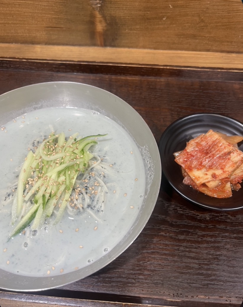 맞다 콩국수 먹었는데 생각보다 별로엮어 취향아님