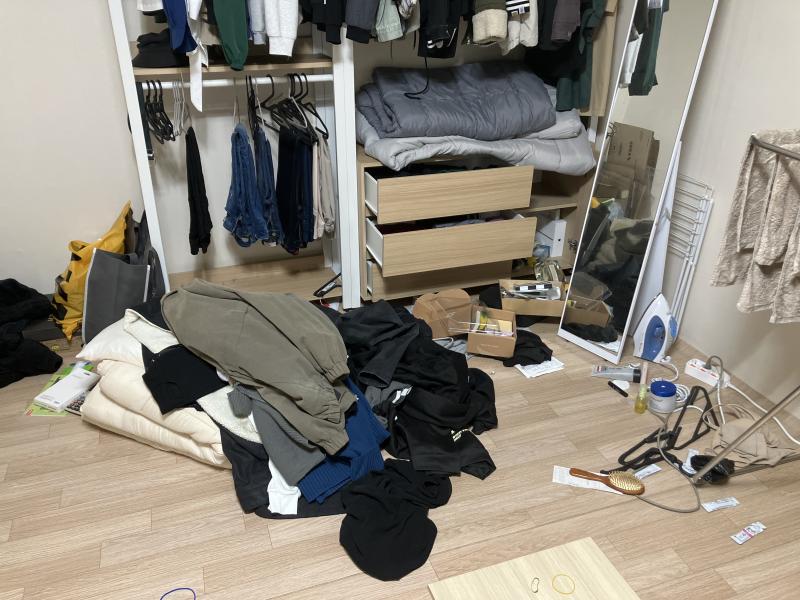 일단 여기는 현상태 옷부터 정리하겠음