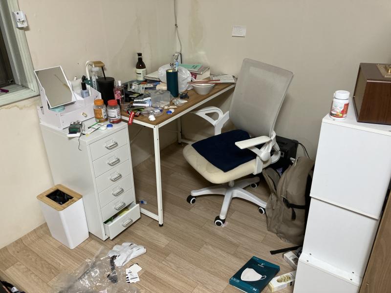 일단 여기는 현상태 옷부터 정리하겠음