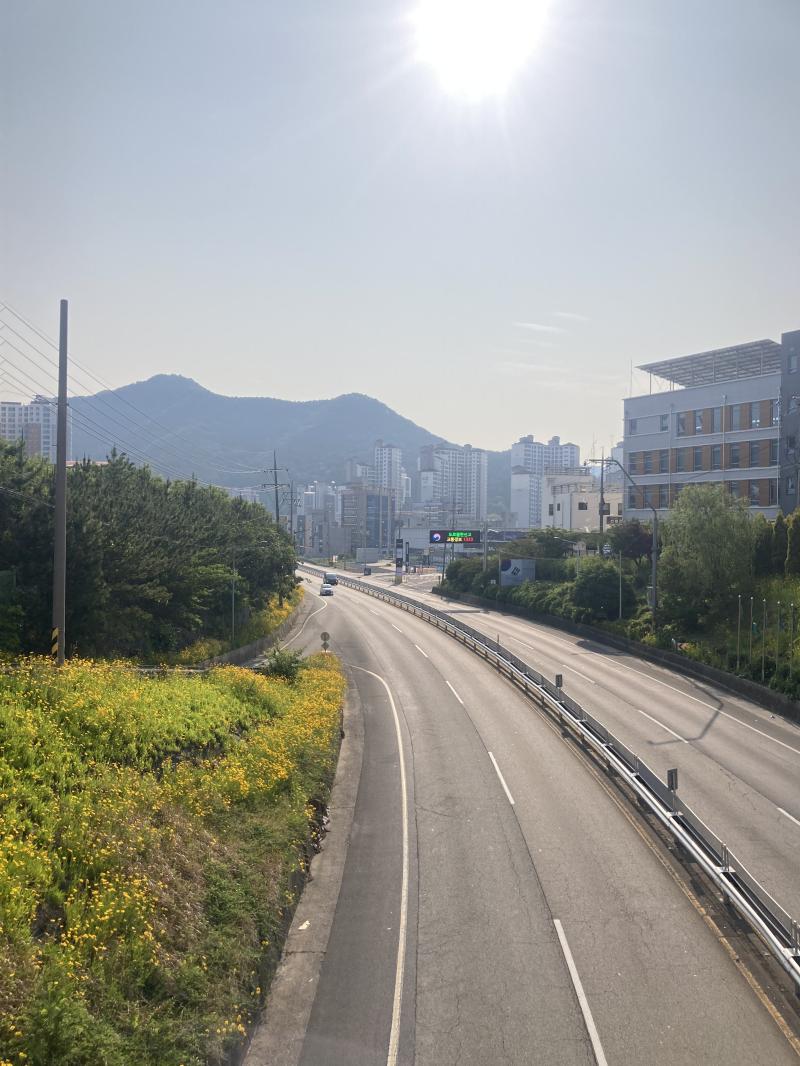 새로운 달이 밝았다 오늘도 좋은 하루 되길 잘만 하면 일주일에 수학 문제집 권씩 끝낼 있겠다 이대로라면 가능해 아자아자 힘내보자 오늘도