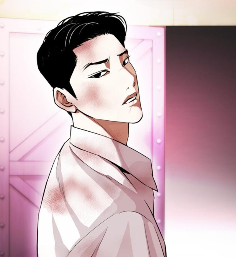 너무 유명해서 알지도 모르겠는데 이름은 김기명 생긴 저래도 고딩 성격은 낭만 능글 병맛 리더십 이쁘게 써줘